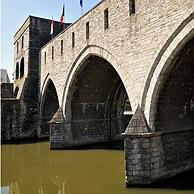 De brug Pont des Trous over de Schelde te Doornik, België
